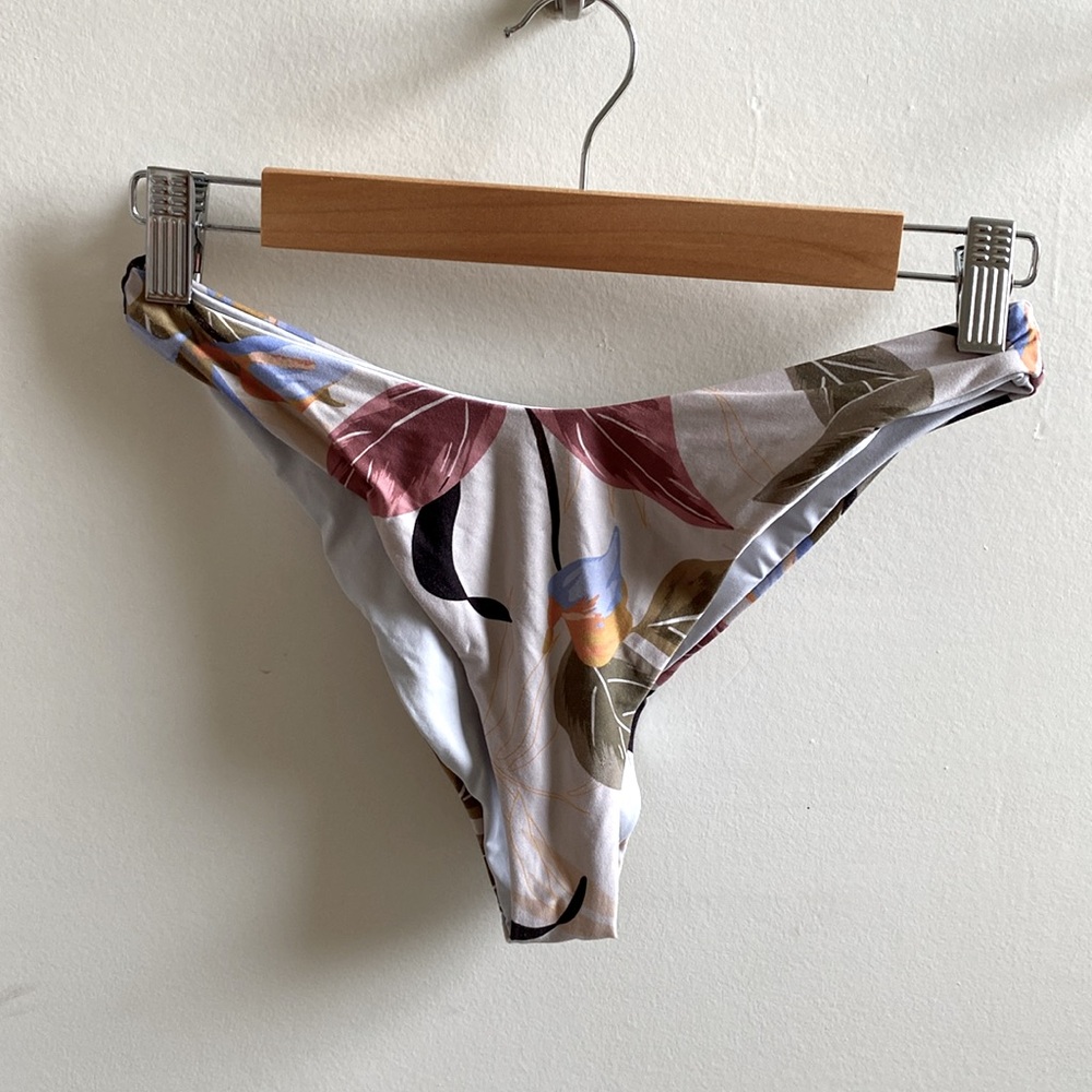 L*Space bikini - Picture 3 of 5
